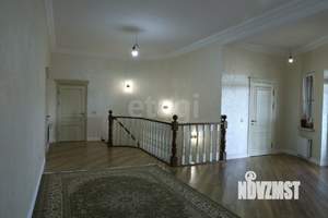 Дом 519м², 2-этажный, участок 10 сот.  