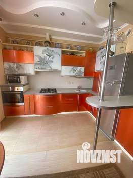 Таунхаус 101м², 2-этажный, участок 1 сот.  