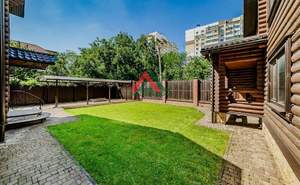 Дом 226м&sup2;, 2-этажный, участок 10 сот.  