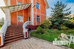 Дом 268м², 2-этажный, участок 16 сот.  