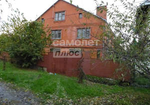 Дом 330м&sup2;, 3-этажный, участок 6 сот.  