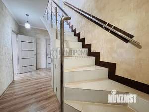 Дом 122м&sup2;, 2-этажный, участок 4 сот.  