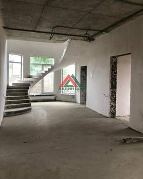 Дом 228м&sup2;, 2-этажный, участок 3 сот.  