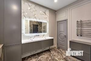 Дом 477м&sup2;, 3-этажный, участок 10 сот.  