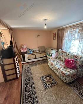 Дом 93м&sup2;, 2-этажный, участок 4 сот.  