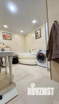 Дом 176м&sup2;, 2-этажный, участок 4 сот.  