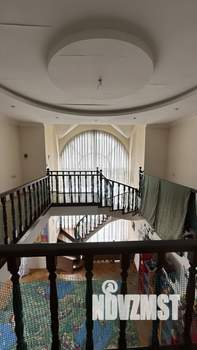 Дом 399м&sup2;, 2-этажный, участок 5 сот.  