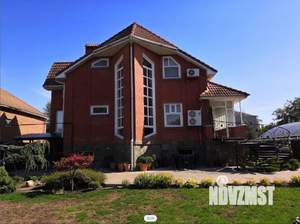 Дом 270м&sup2;, 2-этажный, участок 8 сот.  