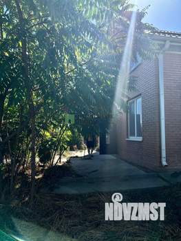 Дом 135м&sup2;, 2-этажный, участок 9 сот.  