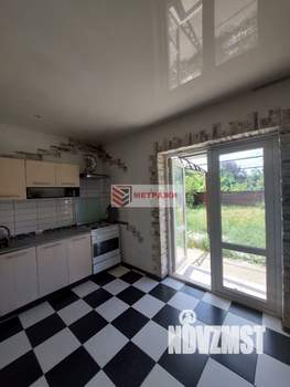 Дом 102м&sup2;, 1-этажный, участок 6 сот.  