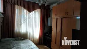 Дом 220м², 2-этажный, участок 8 сот.  