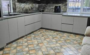 Дом 200м&sup2;, 2-этажный, участок 6 сот.  