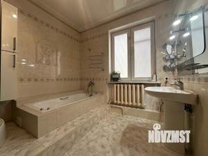 Дом 480м&sup2;, 3-этажный, участок 6 сот.  