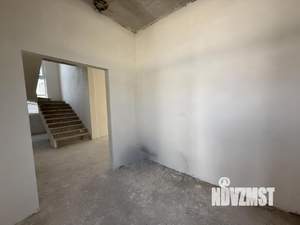 Коттедж 198м², 2-этажный, участок 5 сот.  