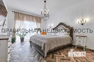 Дом 340м&sup2;, 2-этажный, участок 6 сот.  