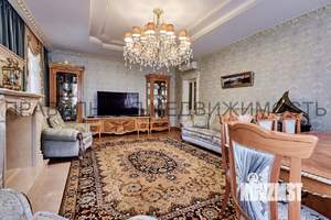 Дом 800м&sup2;, 2-этажный, участок 16 сот.  