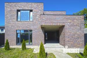 Дом 323м², 2-этажный, участок 6 сот.  