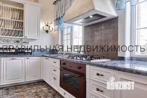 Дом 340м&sup2;, 2-этажный, участок 6 сот.  