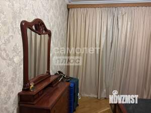 Дом 250м&sup2;, 2-этажный, участок 4 сот.  