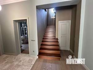 Дом 221м&sup2;, 2-этажный, участок 10 сот.  