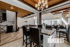 Дом 517м&sup2;, 2-этажный, участок 10 сот.  