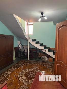 Дом 283м&sup2;, 3-этажный, участок 5 сот.  