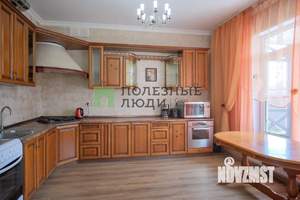 Дом 223м², 2-этажный, участок 8 сот.  