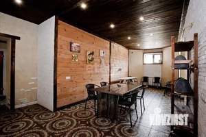 Дом 450м², 3-этажный, участок 6 сот.  