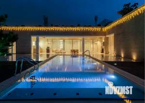 Дом 1230м&sup2;, 2-этажный, участок 2 сот.  