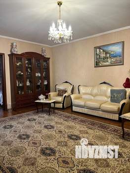 Дом 160м&sup2;, 2-этажный, участок 4 сот.  