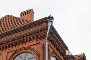 Дом 588м&sup2;, 3-этажный, участок 6 сот.  