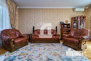 Дом 241м², 2-этажный, участок 14 сот.  