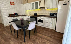 Дом 139м&sup2;, 2-этажный, участок 4 сот.  