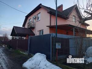 Дом 294м&sup2;, 2-этажный, участок 8 сот.  