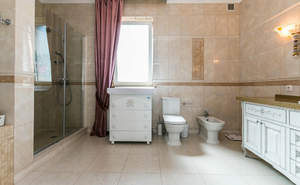 Дом 172м&sup2;, 2-этажный, участок 8 сот.  