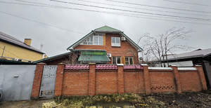 Дом 218м&sup2;, 2-этажный, участок 10 сот.  