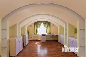 Дом 294м², 2-этажный, участок 6 сот.  