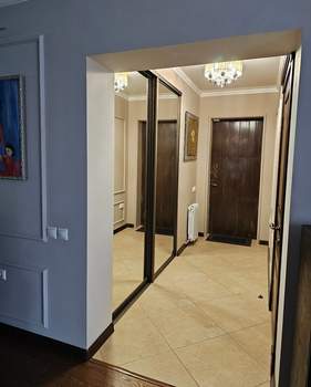 Дом 200м², 2-этажный, участок 6 сот.  