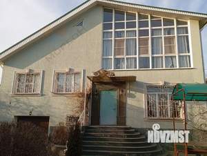Дом 225м², 2-этажный, участок 4 сот.  