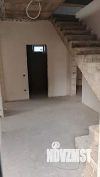 Дом 125м&sup2;, 2-этажный, участок 3 сот.  