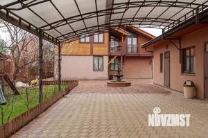 Дом 285м&sup2;, 2-этажный, участок 15 сот.  