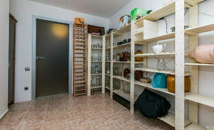 Дом 310м&sup2;, 3-этажный, участок 6 сот.  