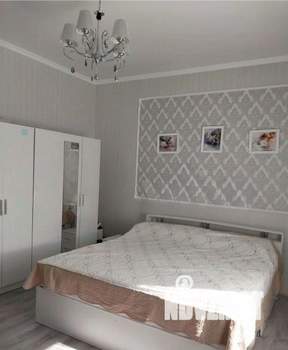 Дом 160м&sup2;, 2-этажный, участок 4 сот.  