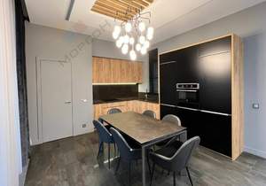 Дом 218м&sup2;, 2-этажный, участок 8 сот.  