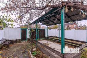 Дом 180м&sup2;, 2-этажный, участок 3 сот.  