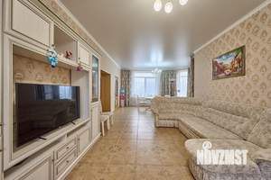 Дом 235м&sup2;, 3-этажный, участок 10 сот.  