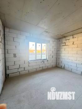 Коттедж 180м², 2-этажный, участок 5 сот.  