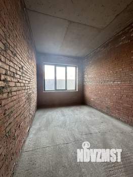 Дом 270м&sup2;, 2-этажный, участок 6 сот.  