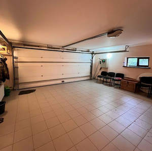 Дом 400м&sup2;, 2-этажный, участок 10 сот.  