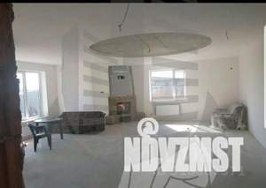 Дом 220м², 2-этажный, участок 5 сот.  